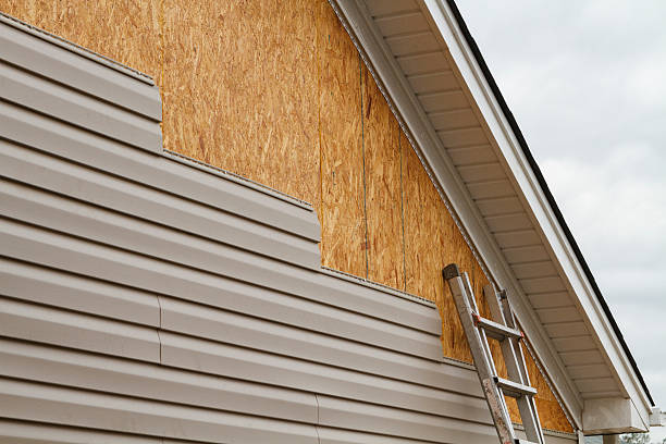 24/7 Emergency Siding Repair experts in Olney, IL